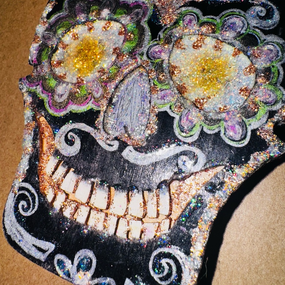 Hand painted spooky season day of the dead wooden sugar skull decir